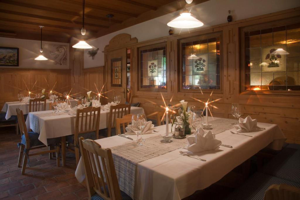 Gasthaus Hotel Oberwirt Ebbs Exteriör bild