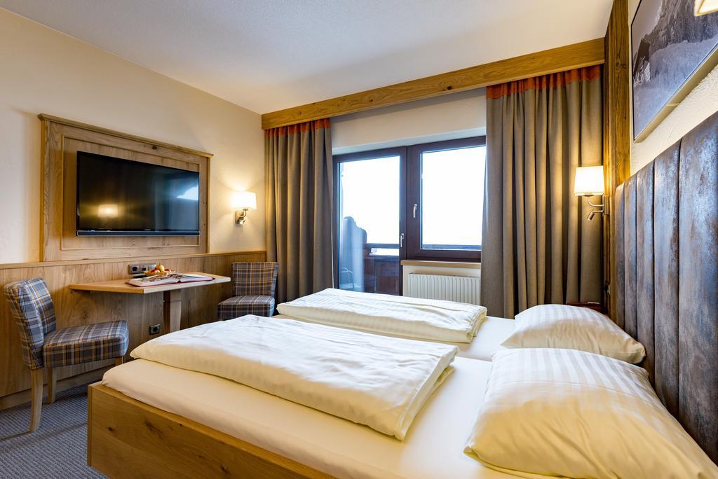 Gasthaus Hotel Oberwirt Ebbs Exteriör bild